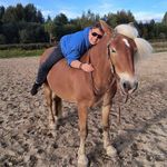 Lou Blackburn - @lou.b2000 - Instagram