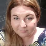 Louise Knox - @loublue_29 - Instagram