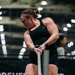 Lou Bond - @keeping.it.real_lou - Instagram