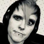 Lou Bragg - @g0thadiv2 - Instagram