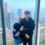 @loumarshall22 - Instagram