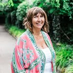 Lou May- Helping women regulate stress, hormones & boundaries - @thebiggerpicturetherapy - Instagram
