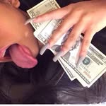 @lou.wise - Instagram