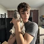Louis Ariola - Facebook
