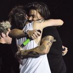 2.9K Reasons To Smile😊❤️ - @louis.ash - Instagram