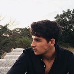 Louis Lévesque - @lo.levesque - Instagram