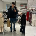 Louis Lyons - @louis_lyons2075 - Instagram