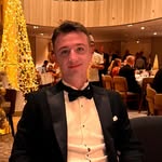 @louisogle - Instagram