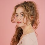 Louisa Grantz - @louisagrantz.piano - Instagram