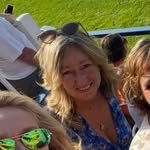 Louise Batchelor - @batchelor6112 - Instagram