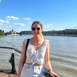 Louise Carr - @_louisecarr - Instagram