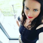 Louise Sole - @littlemisslou_ - Instagram