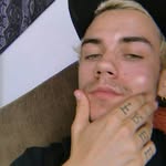 𝐰𝐞𝐬 𝐟𝐨𝐥𝐥𝐨𝐰𝐬 - @lovetucker - Instagram