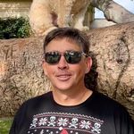 Lowell Davidson - @luv2bk - Instagram
