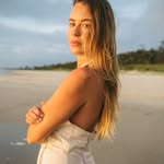 Lucy Brownless - @lucybrownless - Instagram