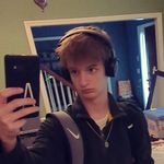 Lucas Gray - @le_lucasg - Instagram