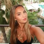 lucia🦦 - @luciaburton_ - Instagram