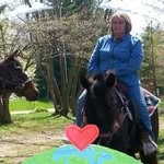 Lucinda Thomas - @lucinda.thomas.146 - Instagram