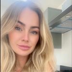 Lucy Buck - @lucyabuck - Instagram