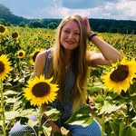 Lucy Call - @lucyvchickadee - Instagram