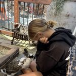 Lucy Crosby - @lucyjcros - Instagram