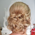 Lucy Finch - @lucyfinchhair - Instagram
