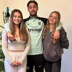 Lucy Foley - @lulubelle.foley - Instagram