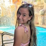 Lucy - @lucy_glass12 - Instagram