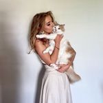 Lucy Hay - @lucyhayinthesky - Instagram