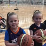 Lucy Higgins (mum)Polly&Betsy - @higgo_sisters - Instagram