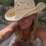 lu - @lucykeys_ - Instagram