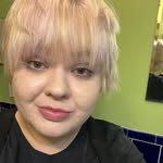 Lucy Lang - @lucylinthesky - Instagram