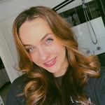 Lucy Lyons - @lucyroselyons - Instagram