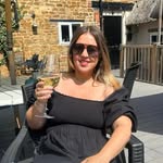 Lucy Lyons - @lucy_lyons10 - Instagram