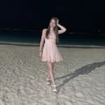 Lucy Lyons - @lucylyonsss - Instagram