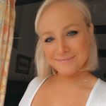Lucy Painter - @lucyjohanna85 - Instagram