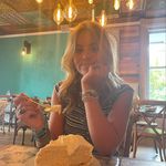 lucy petersen - @lucyluckythrifts - Instagram