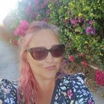 Lucy Pickering - @lucypickering79 - Instagram
