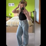 Lucy Riddle - @lucyriddle30 - Instagram
