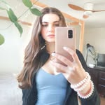 Lucy sells - @lucy_sells._ - Instagram