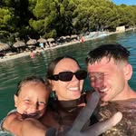 Lucy Stack - @macismmom - Instagram