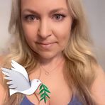 Lucy Wayne - Facebook