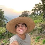 Luis Mora - @el.ranchodelpolluelo - Instagram