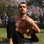 Luis Pérez - @luisperezyoga - Instagram