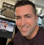 Luis Sharp - Facebook