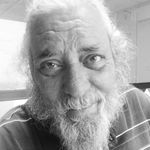 Luis Valero Peña - @luisvaleropoesia - Instagram