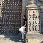 Luis Velis - @_.luigi14 - Instagram