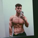 Lukas Howard - @privvv.xlhx - Instagram