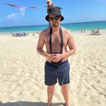 @_lukemahon - Instagram