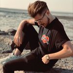 Luke Oakeshott - @lukeoakeshottdesign - Instagram